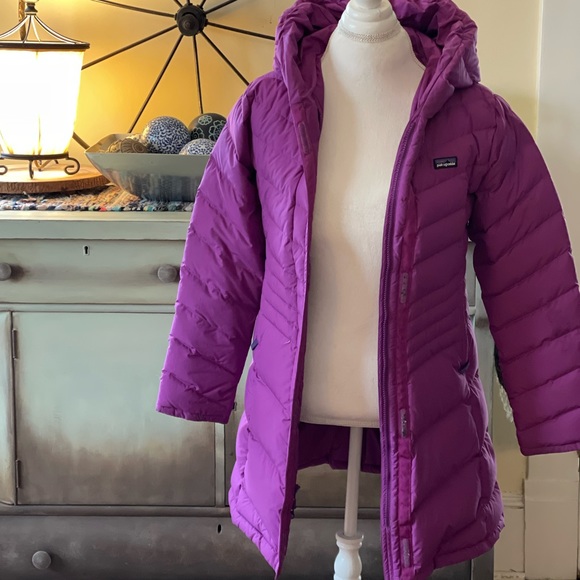 Patagonia Other - Patagonia.  Girls 14 (XL) coat. Down-insulated parka.